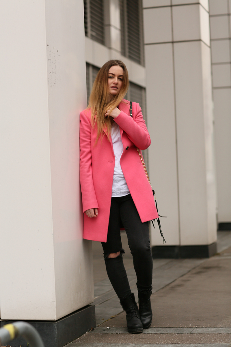 BALENCIAGA_pink_classic long_coat_Mantel_Rebecca Minkoff_Vagabond_Fashionblog