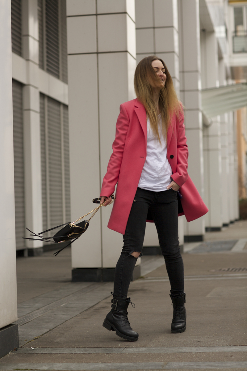BALENCIAGA_pink_classic long_coat_Rebecca Minkoff_Bag_Vagabond_Fashionblog