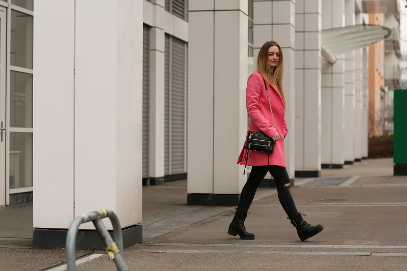 BALENCIAGA_pink_classic long_coat_Rebecca Minkoff_Vagabond_Fashionblog