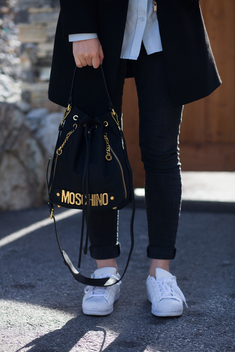 Moschino_fabric_ bag_black_gold_adidas_originals_superstar_Baume_et_mercier_Bershka_Big_nur_Zurich