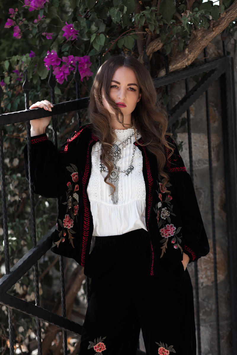 zara_velvet_flowers_black_jacket_fashionblogger_schweizer_fashion_blog_beauty_blog_bloggertipps